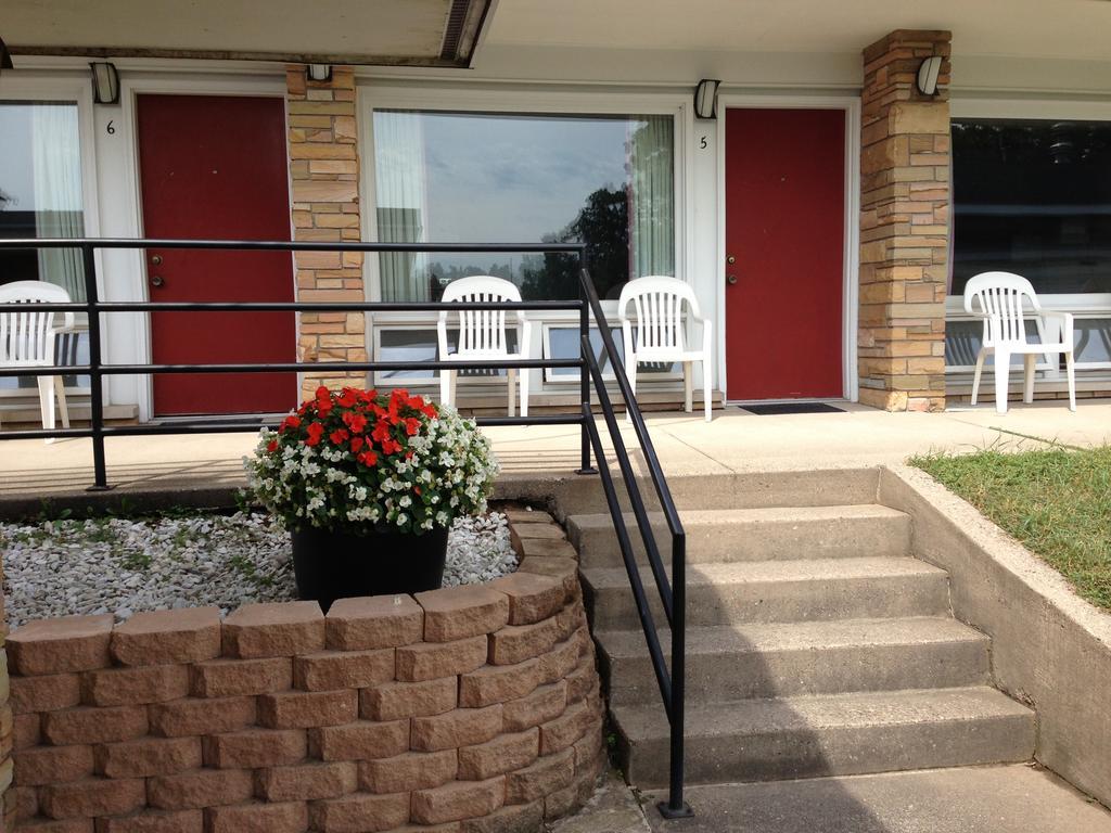 Indian Trail Motel Wisconsin Dells Exterior foto