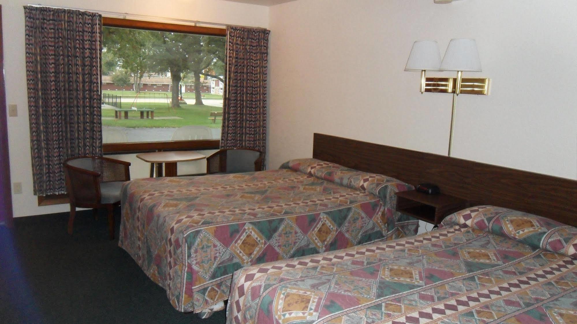 Indian Trail Motel Wisconsin Dells Exterior foto